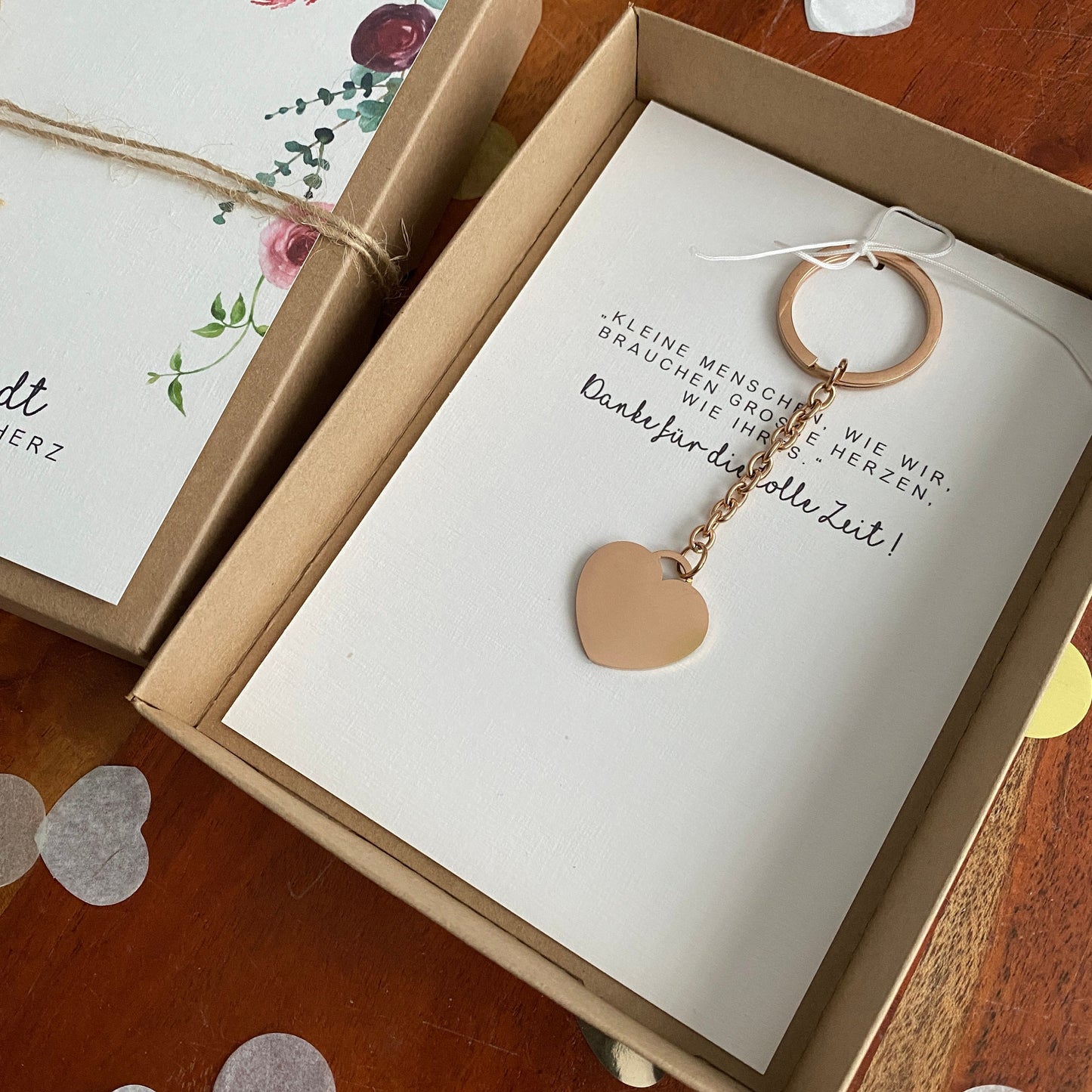 Geschenkverpackung - Erzieherin mit Herz - | Geschenk Erzieherin | Erzieherin Dankeschön | Abschiedsgeschenk | mit Namen Schlüsselanhänger